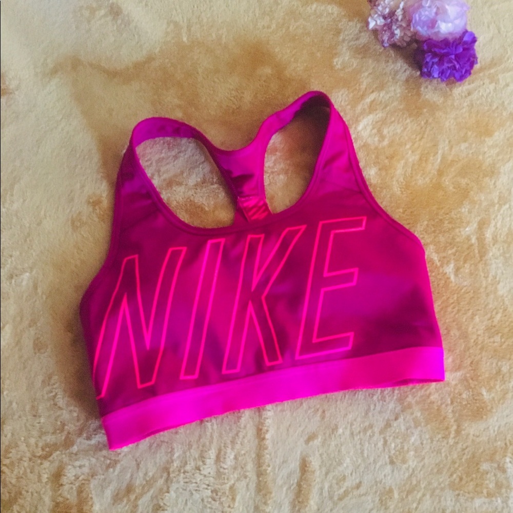 Nike sports bra